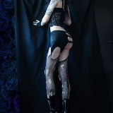 gothic-babes/gothic_super_star_torn_fishnets_and_purple_hair-052312/pthumbs/gothicsluts04.jpg