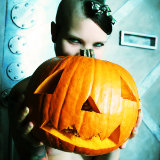 gothic-babes/tara-toxic-halloween-punk_tattooed_teen-100712/pthumbs/gothicsluts15.jpg