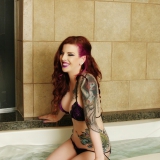 gothic-babes/tattooed_redhead-in_bath-051217/pthumbs/gothicsluts05.jpg