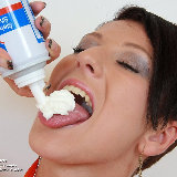 milky-babes/50346-nicoletta-messy_fruit_and_whipped_cream_action-080112/pthumbs/3.jpg