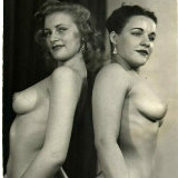 vintage-classic-porn/33606-50s_girl_duos/pthumbs/6.jpg