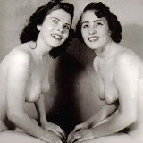 vintage-classic-porn/37155-50s_twosomes_and_threesomes/pthumbs/5.jpg