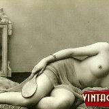 vintage-classic-porn/49541-20s_reclining_ladies-082312/pthumbs/10.jpg