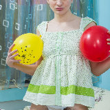 wearehairy/eliza-balloon_party-061013/pthumbs/Eliza_BalloonParty_025.jpg
