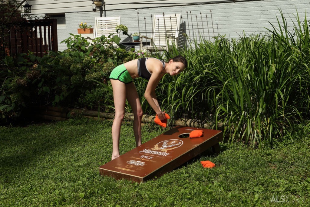Aria Haze in Corn Hole from ALS Scan.