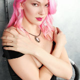 erotic-fandom/pink_haired_pirate_shows_booty-090314/pthumbs/eroticfandom10.jpg