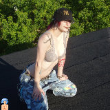 eroticbpm/bubbles-hip_chick_strips_on_rooftop-120709/pthumbs/bubbles010.jpg