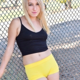 ftv-girls/elexis-cute_yellow_shorts-011018/pthumbs/1.jpg