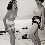 vintage-classic-porn/25023-60s_sexy_beach_babes/pthumbs/12.jpg