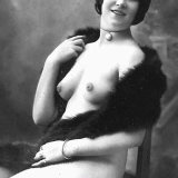 vintage-classic-porn/46199-20s_nearly_naked/pthumbs/11.jpg